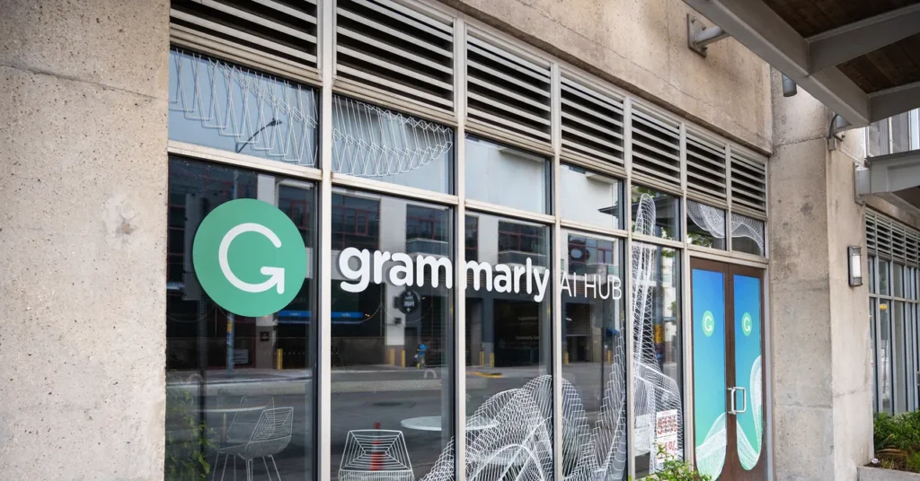 Grammarly’s ‘Expert’ AI Reviews: Dead Writers, No Permission, and a Whole Lot of Questions